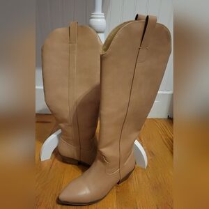Universal Thread Boots